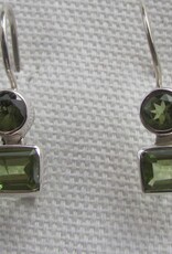 Earring silver with  peridot dormeuse