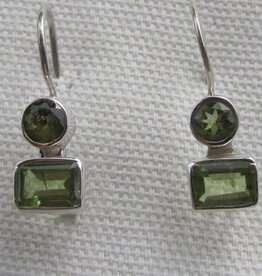 Earring silver with   peridot dormeuse