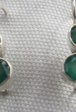 Earring silver with groen onyx  dormeuse