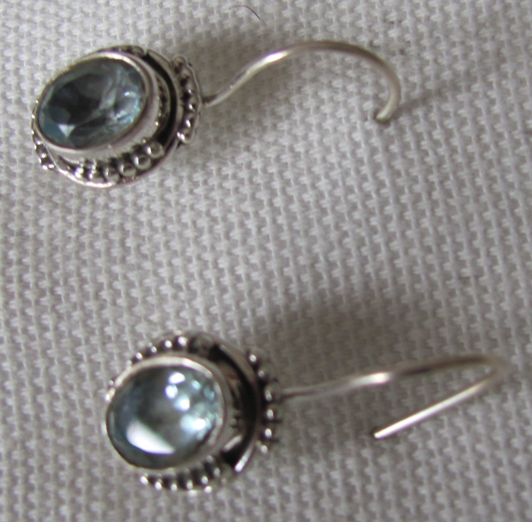 Earrings silver blue topas