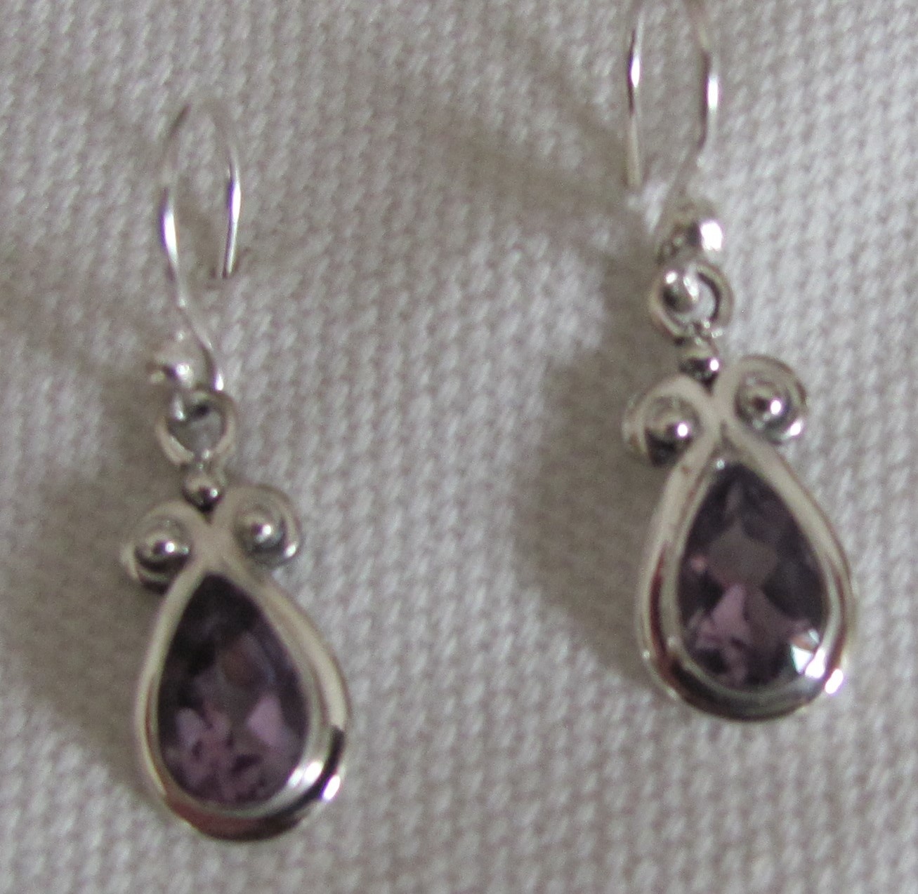 Silver Earrings with Amythist