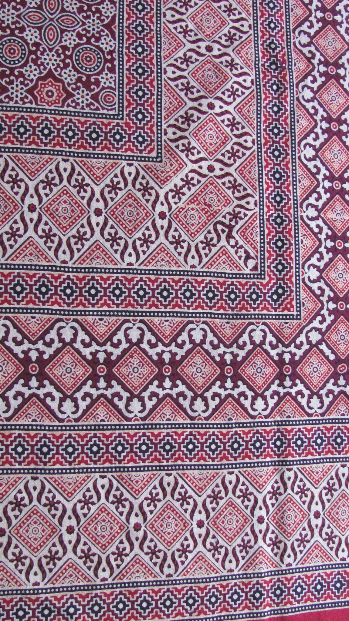 Bedsheet Ajrak printed, grand foulard