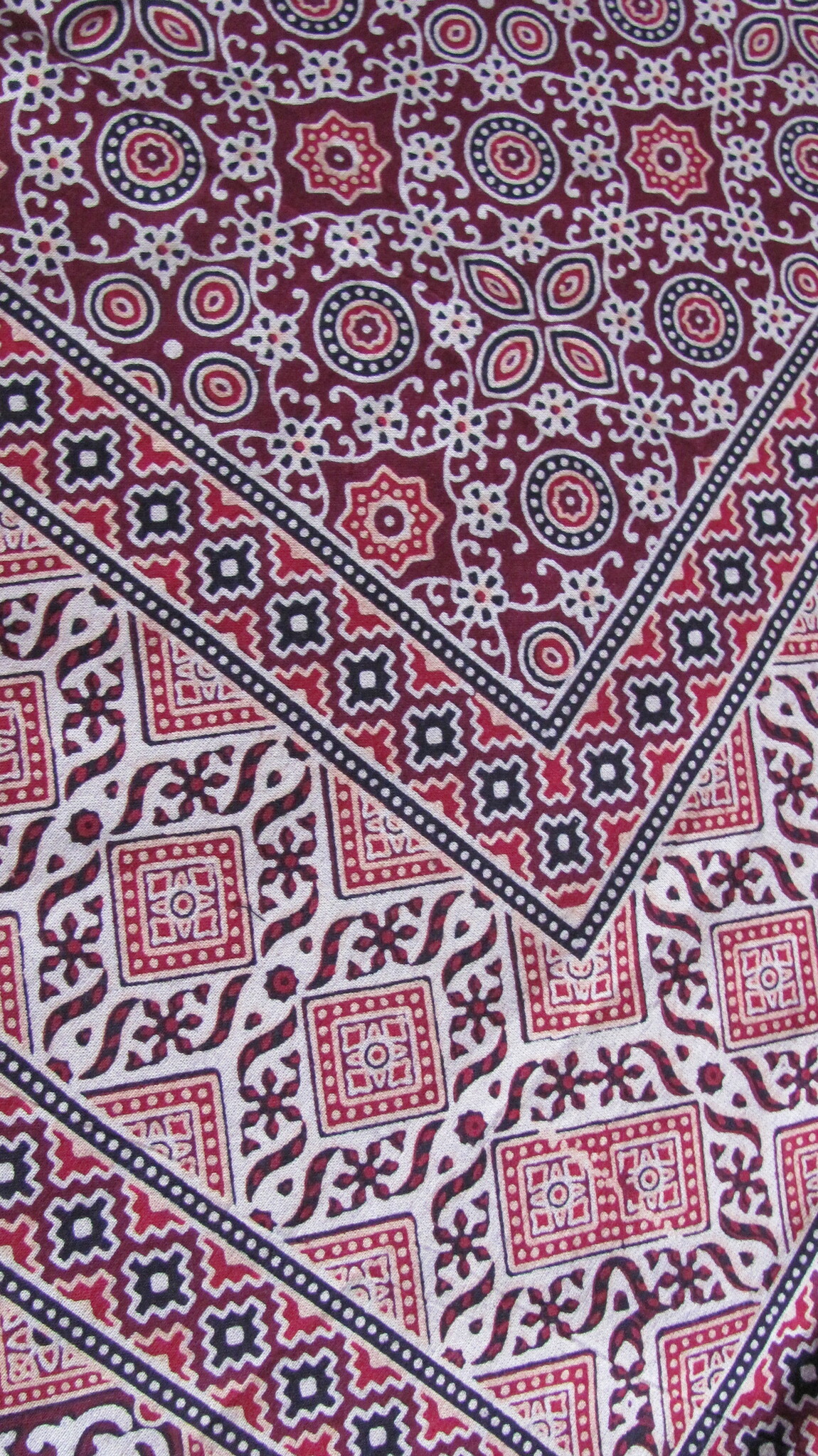 Bedsheet Ajrak printed, grand foulard