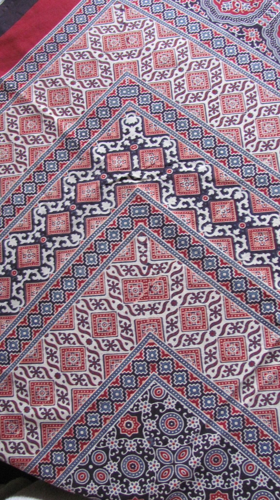 Bedsheet Ajrak printed, grand foulard