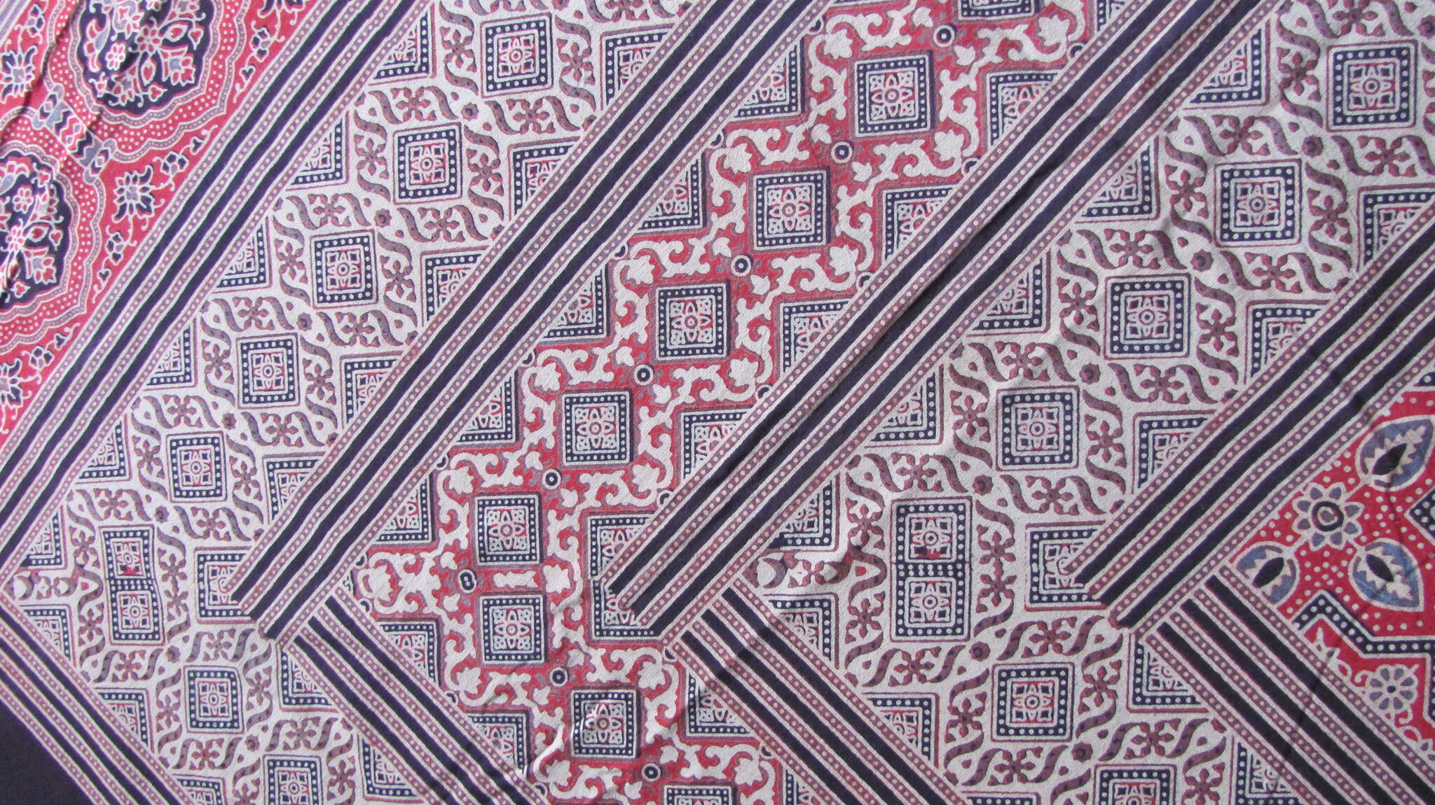 Bedsprei, grand foulard, Ajrak bedrukt