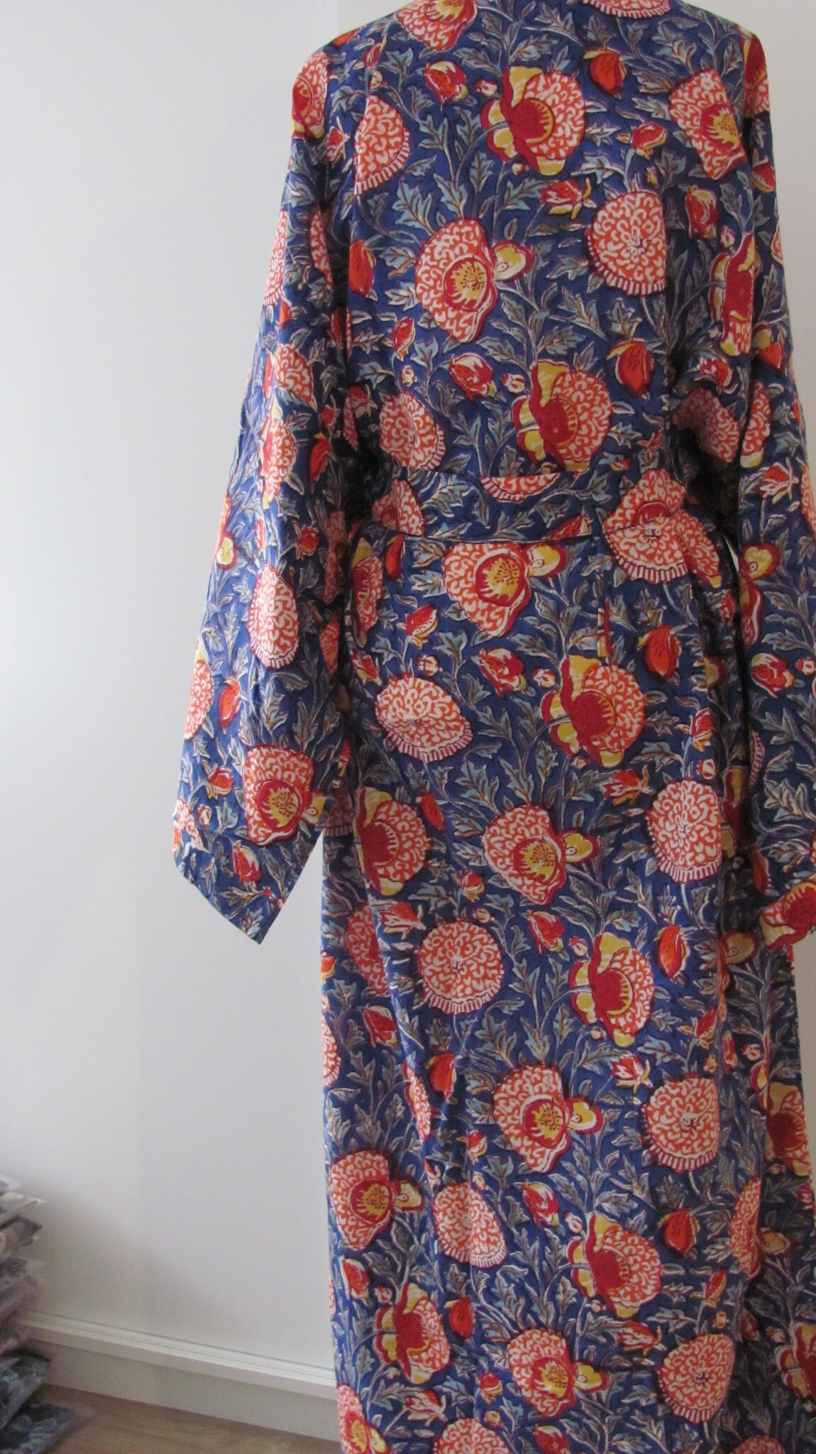 Kimono, dressing gown hand printed with vegetable dyes. 100% cotton