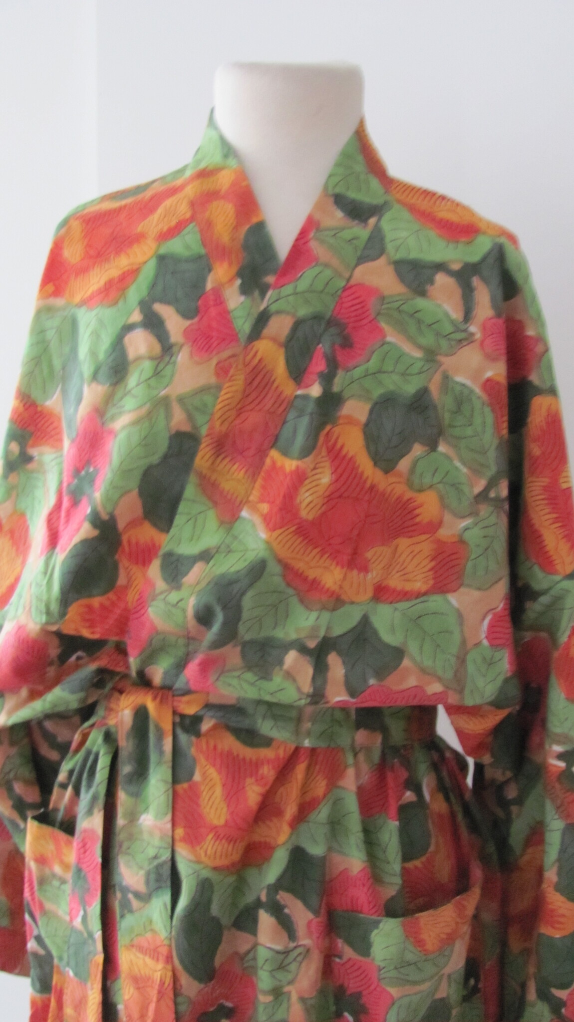 Kimono, dressing gown hand printed with vegetable dyes. 100% cotton