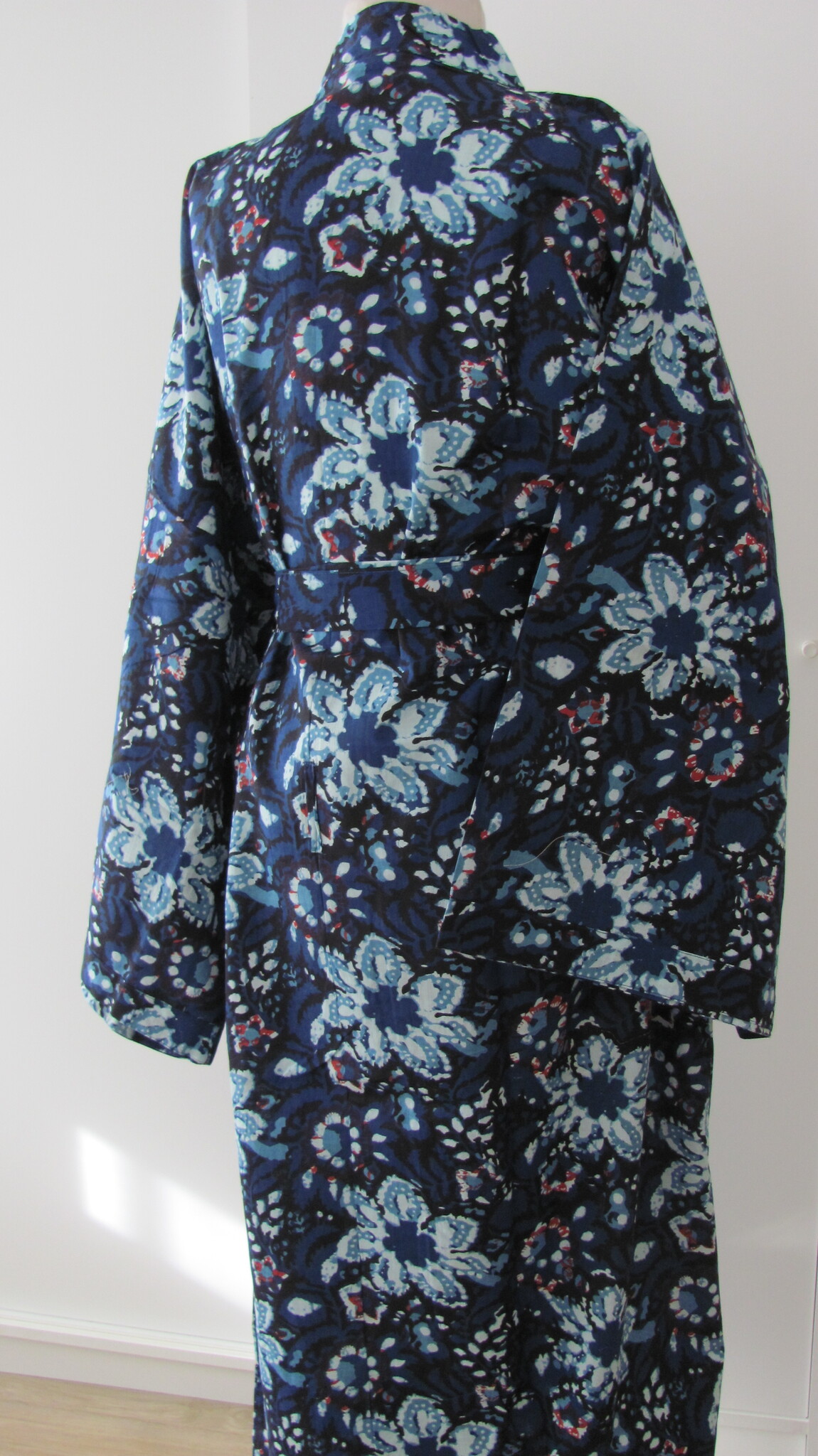 Kimono, dressing gown hand printed with vegetable dyes. 100% cotton