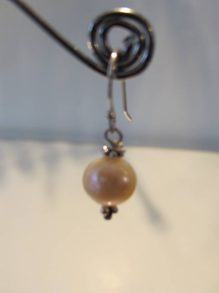 Earring silver with pearl