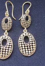 Earring brass oval latticework