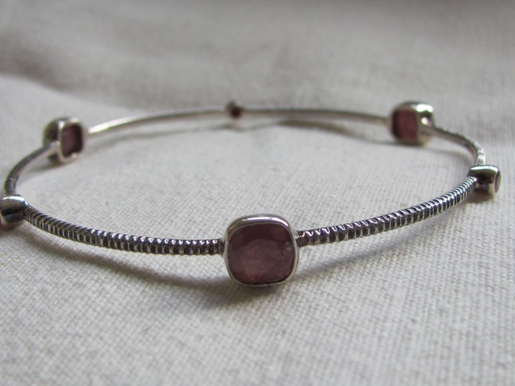 Bangle silver ruby