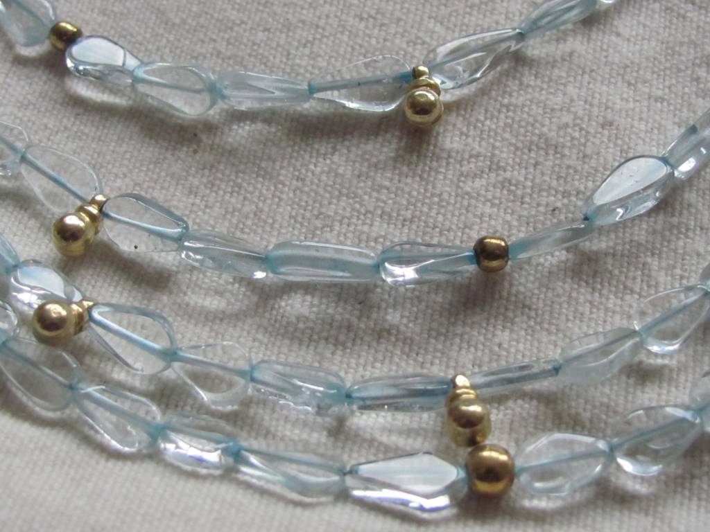 Necklace aquamarine gold on silver