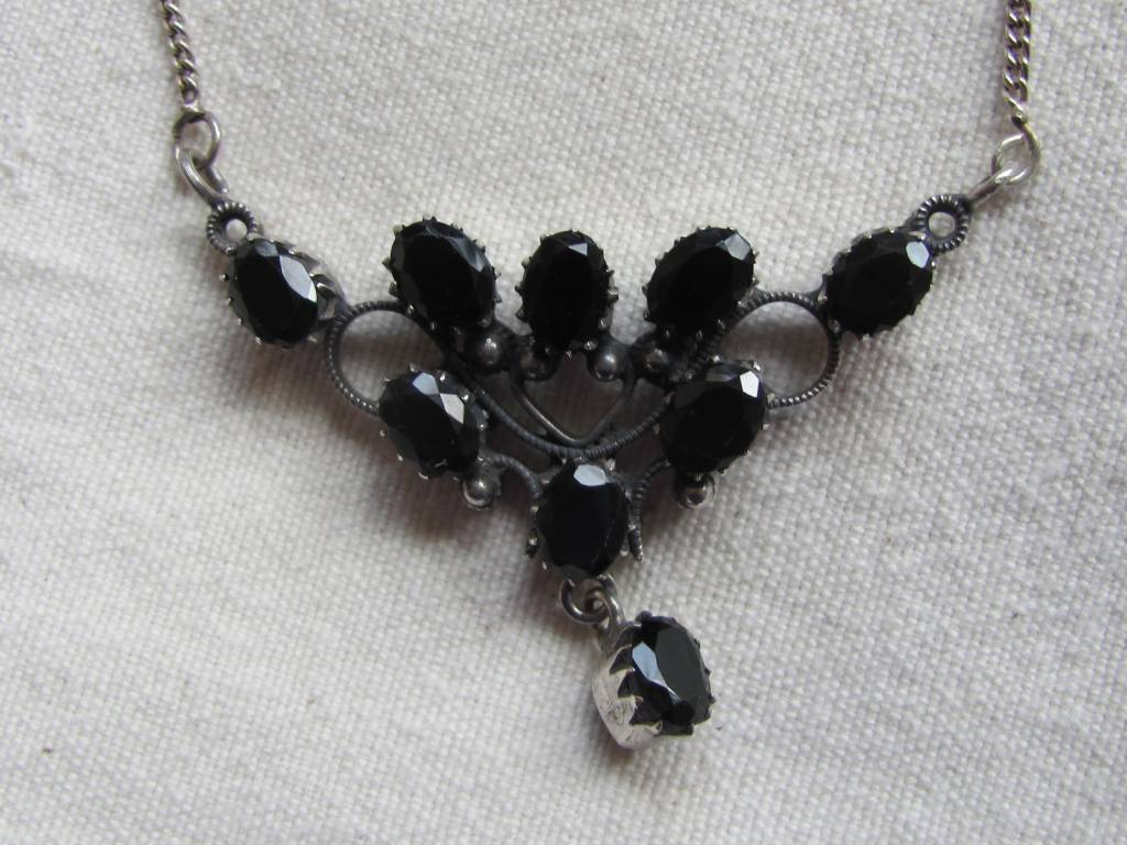 Necklace Bram Stokers mistress silver onyx