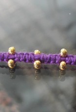 Fine macramé bracelet purple with gold on silver beads