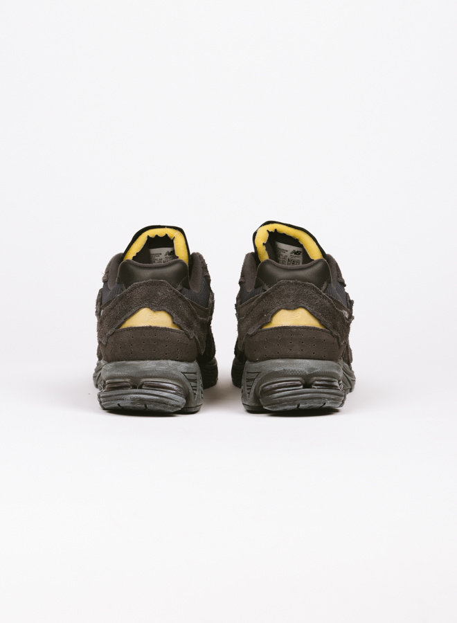 new balance 2002r phantom pack