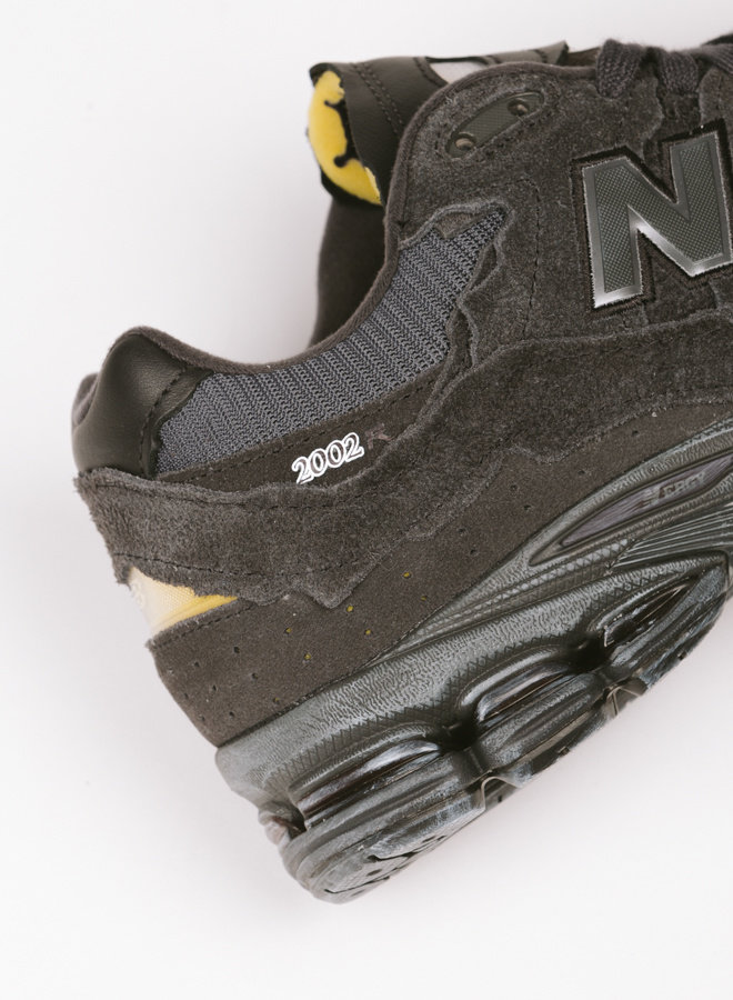 new balance 2002r phantom pack