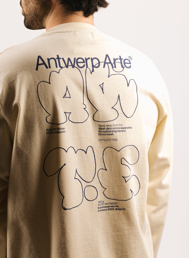 Arte Lee Back Tag Longsleeve Cream