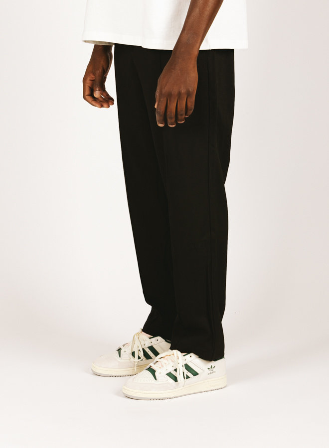 Olaf Pintuck Trouser Black