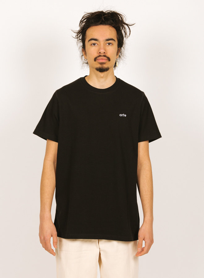 Taut Back Heart T-shirt Black