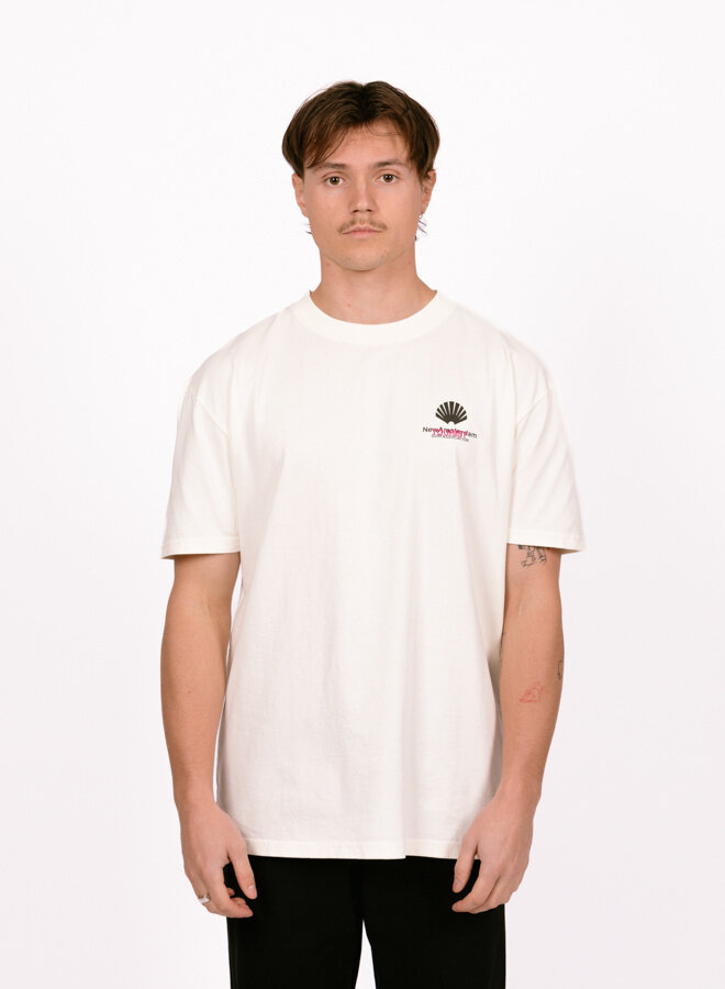 Logo Tourist Tee Bone