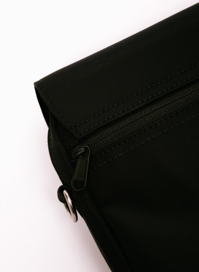 Biney Bag Black