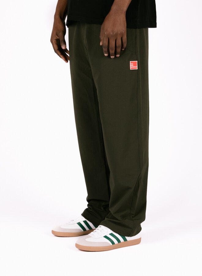 9-Dots Relaxed Tech Pants Green