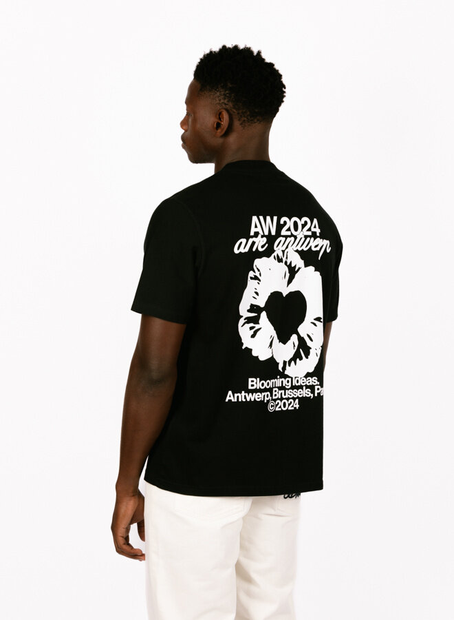 Rose T-shirt Black