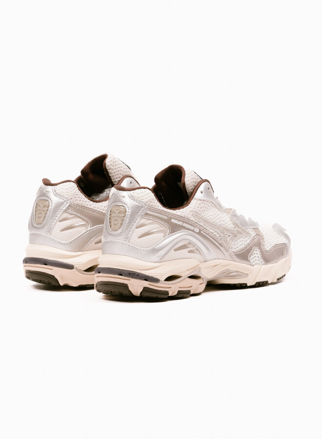 Mizuno Wave Rider 10 Metallic Pack Snow White/Silver Cloud Mizuno Wave Rider 10 Metallic Pack Snow White/Silver Cloud