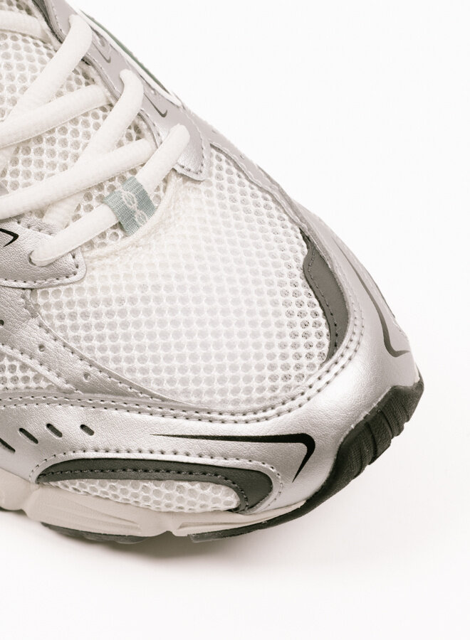 MXR Snow White / Bistro Green / Silver