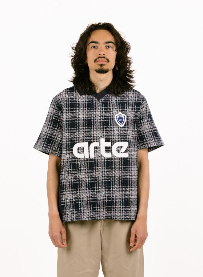 再入荷！！☆AESPA ウィンター 着用！！【GRAILZ】COLLAGE T