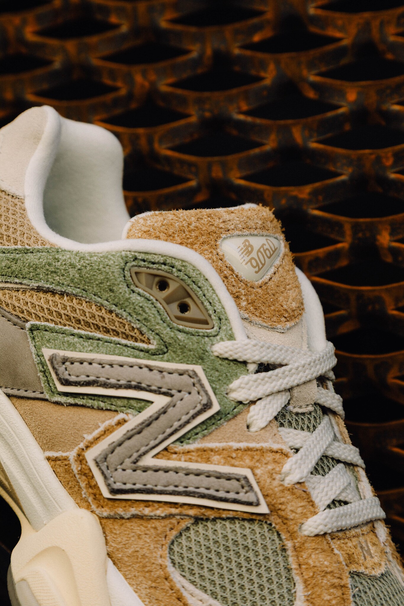 new balance, ss25, new balance 9060, luxe sneakers, suède sneakers, y2k sneakers, heren sneakers, dames sneakers, limited edition sneakers, sneaker release, 9060 new balance, streetwear