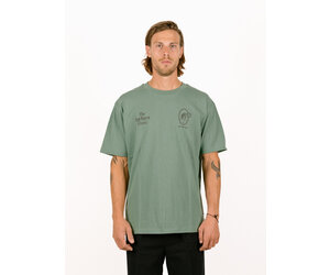 new-balance-debut-pitch-t-