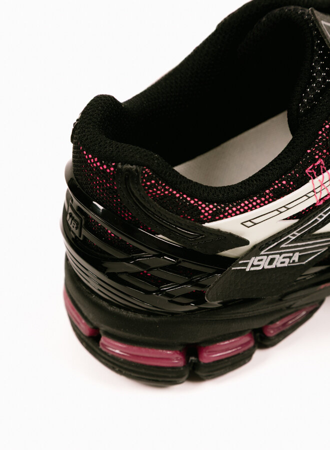 1906 Black Dragon Berry White U1906AD