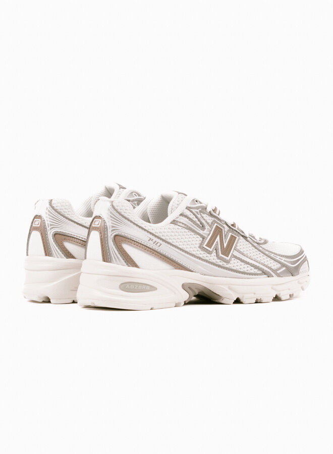 740 Sea Salt Arid Stone Silver Metallic U740MU2