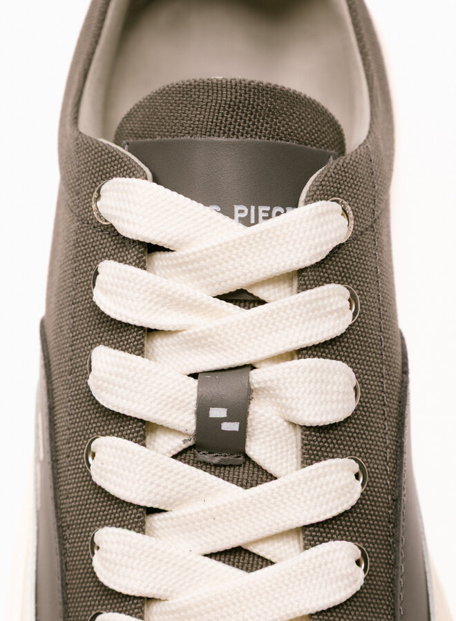 Riviera Low Dark Grey