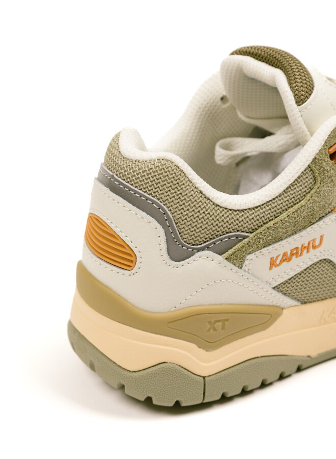 Fusion XT Icicle / Oak Buf