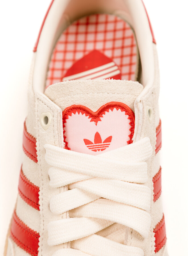 Handball Spezial Cream White / Better Scarlet / Sandy Pink