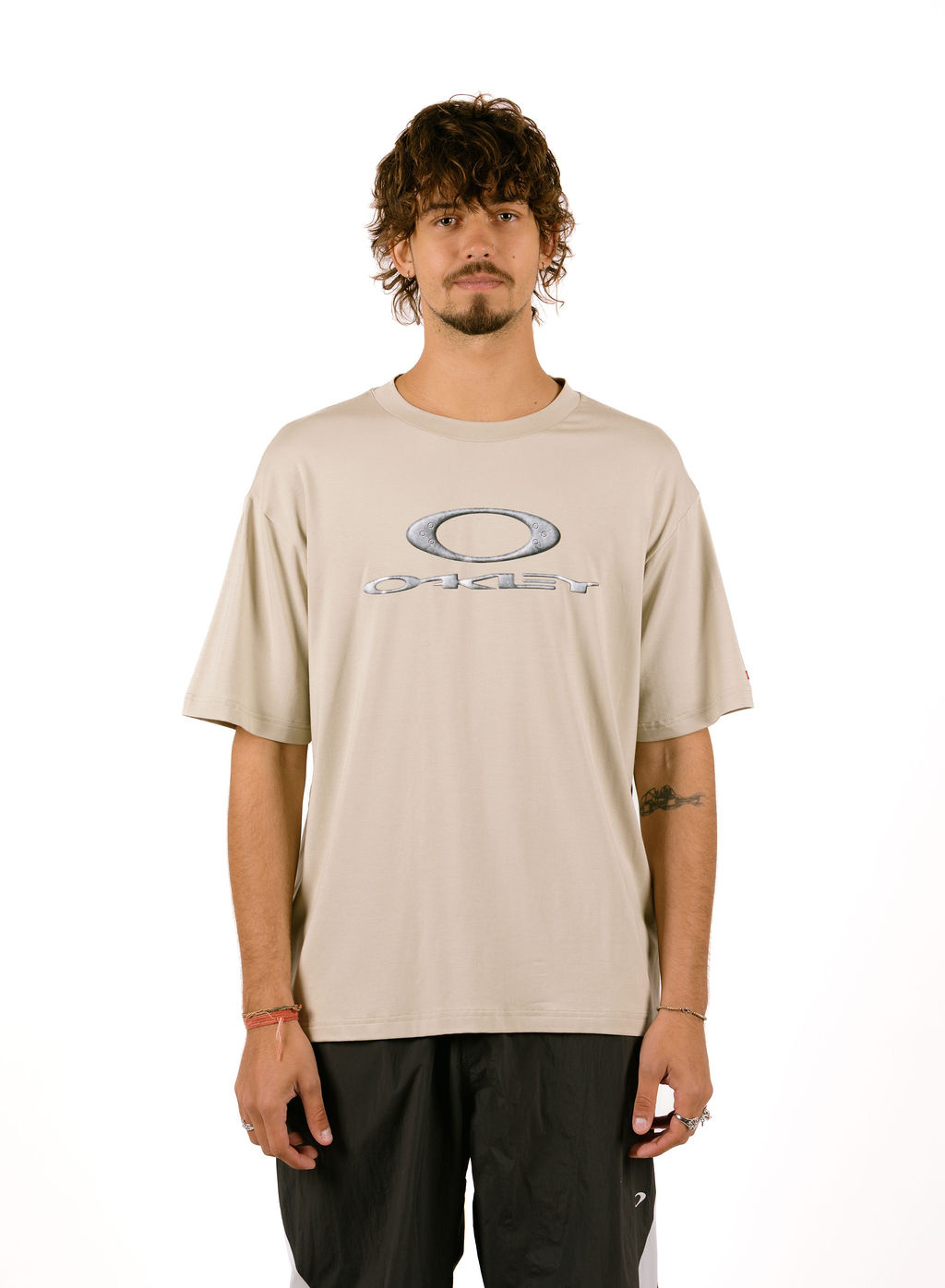 OAKLEY 00,s ELITE Tシャツ ベージュ S oakley-new-retro-tee-x-metal-
