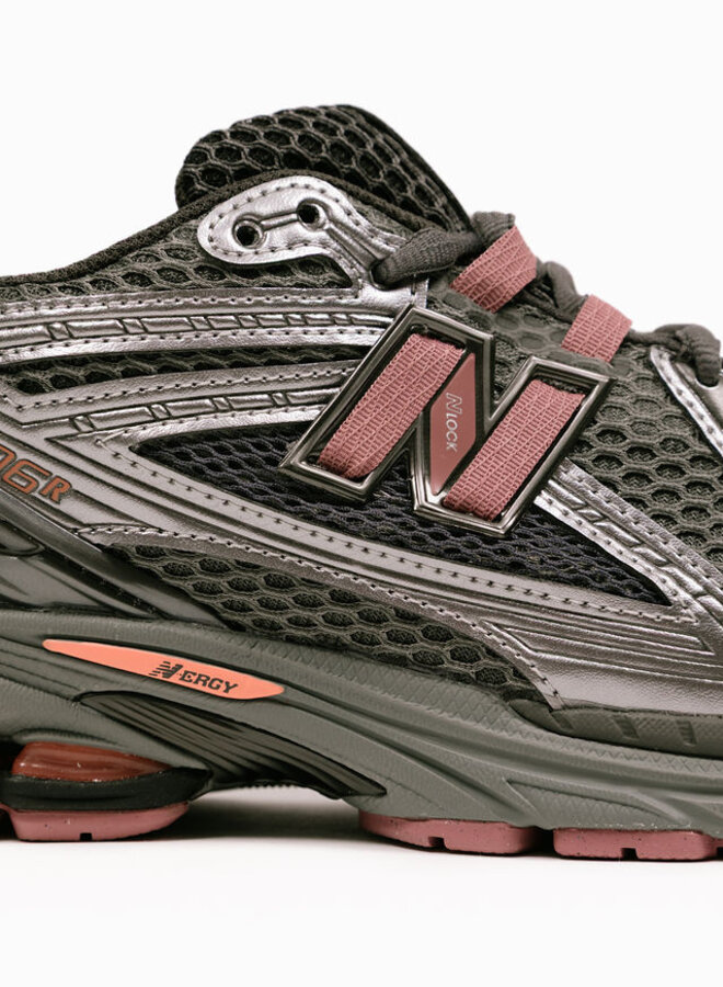 1906 Dark Silver Metallic Rosewood U190629R