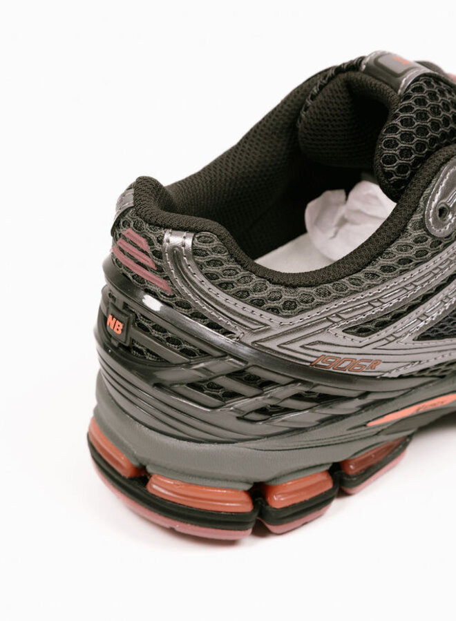 1906 Dark Silver Metallic Rosewood U190629R