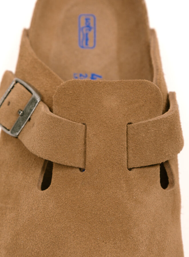 Boston Soft Footbed Suede Leather Dark Tea Tonal