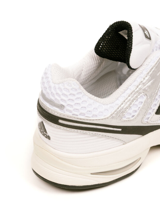 Adistar Control 5 Cloud White / Core Black / Silver Metallic