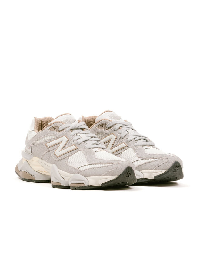 9060 Driftwood / Sea Salt