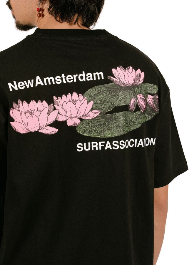 Lilies Tee Black