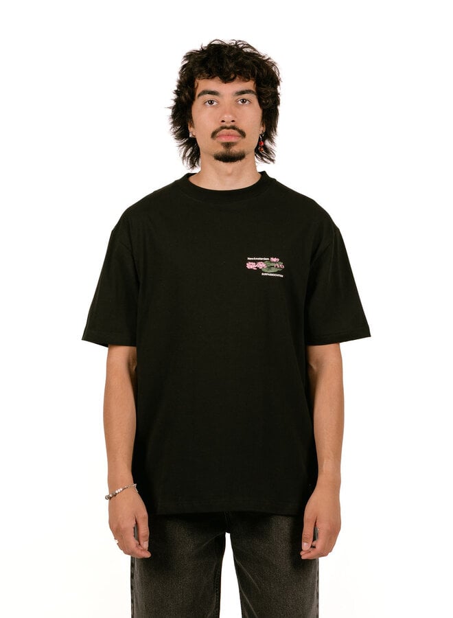 Lilies Tee Black