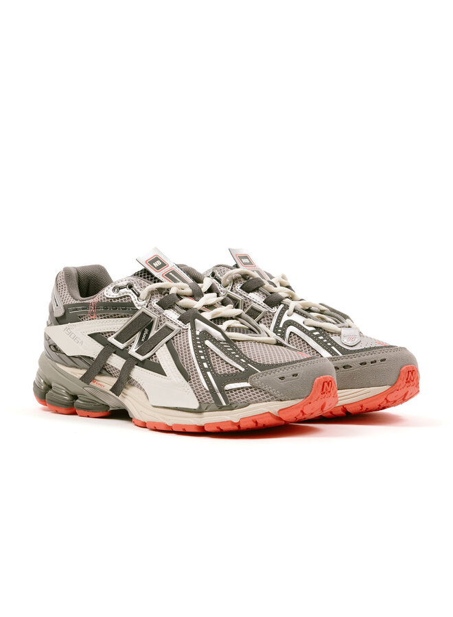 1906A Slate Grey / Raincloud / Drift Red