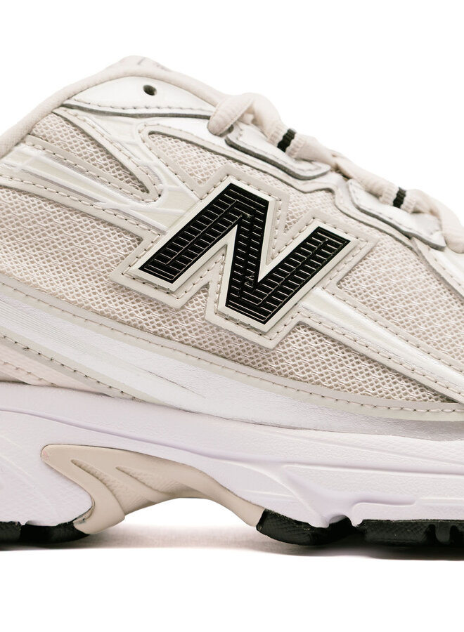 New Balance U7406KY Timberwolf / Black