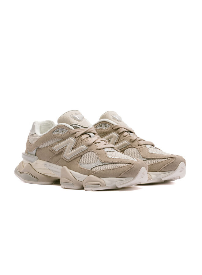 9060 Driftwood / Timberwolf