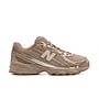 740 Mushroom / Timberwolf