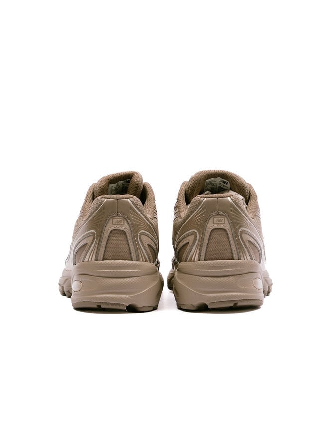 740 Mushroom / Timberwolf